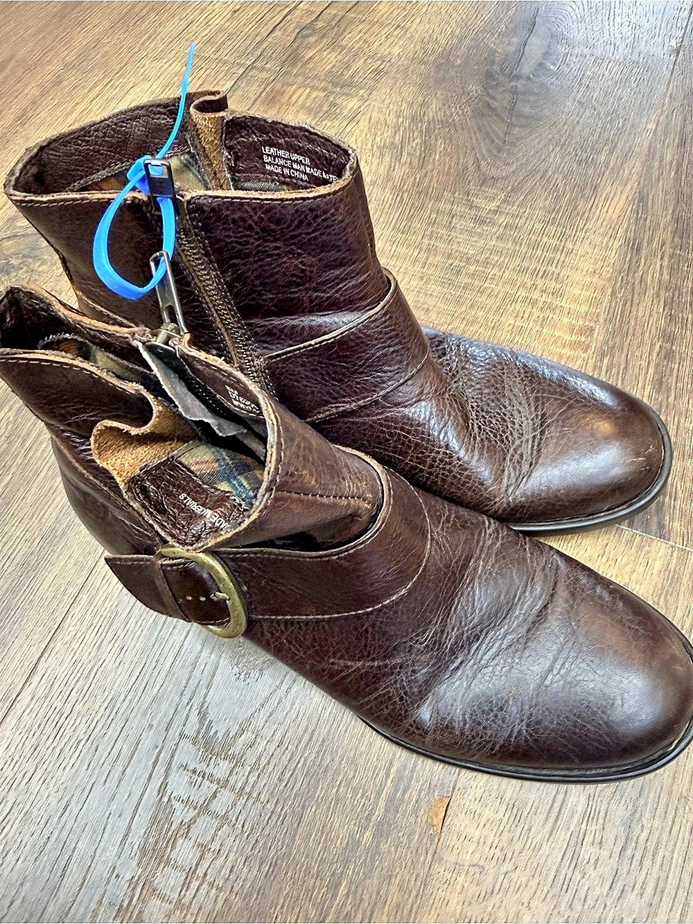 Born Leather Side-Zip Boots Brown 8M